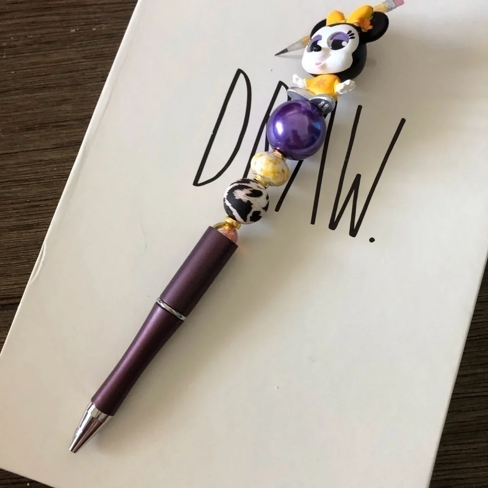 Disney Doorables: Minnie Mouse: Orange & Purple handmade beaded pen